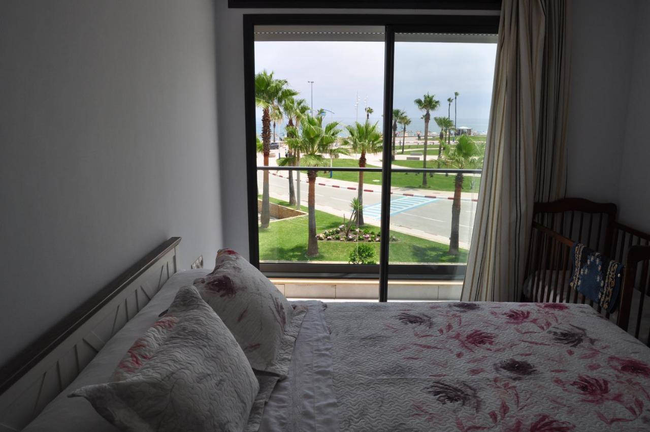 Seafront High Standard Apartment มาร์ทิล ภายนอก รูปภาพ